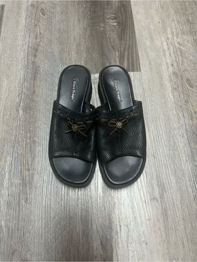 BareTraps Black Leather Slide Mules with Bow Detail